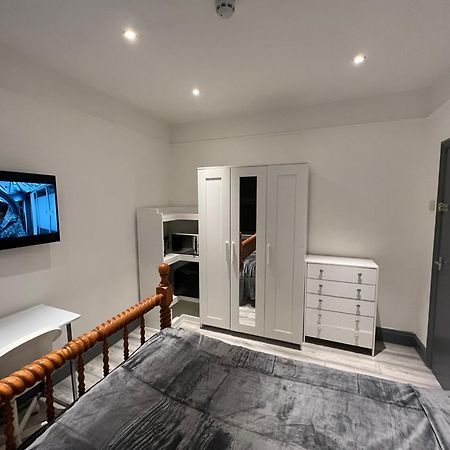 Urbanness Stays - Rooms With Stylish Comfort In The Heart Of Κρόιντον Εξωτερικό φωτογραφία